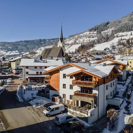 Tauern Mitterwirt 122 アパート *